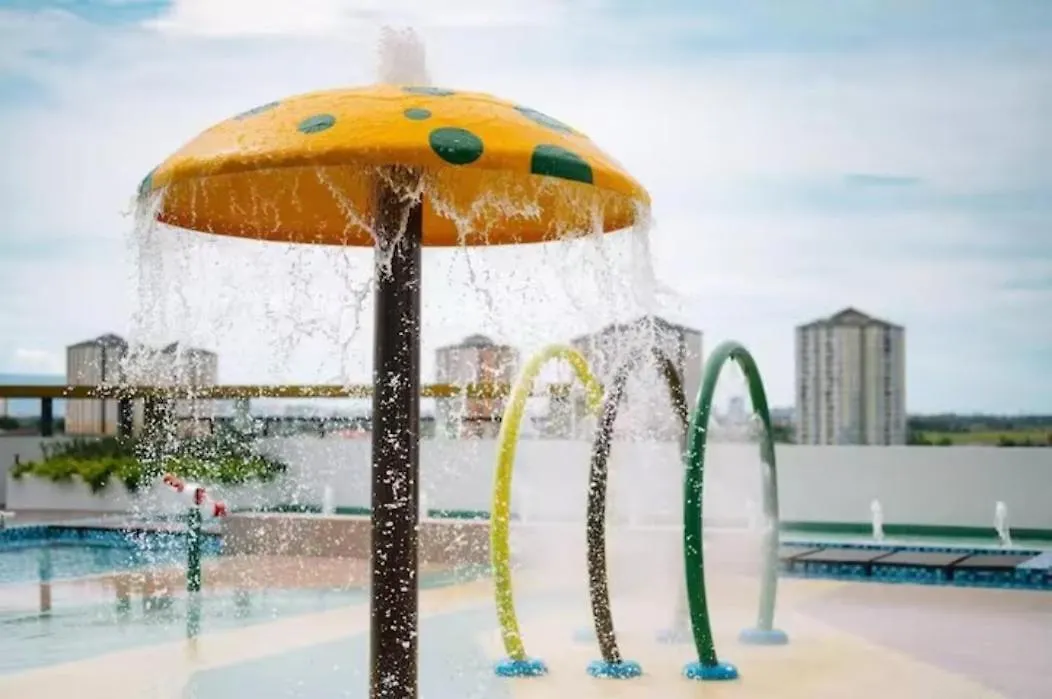 Modern Family-Fun Suites - Infinity Pool, Ps5, Pool Table, Indoor-Cinema With Balcony - M1 Bukit Mertajam