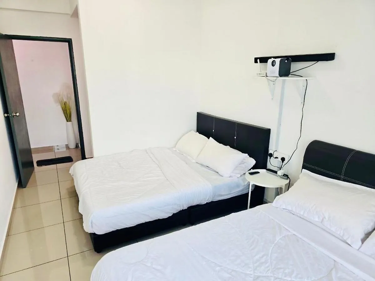 Appartamento Modern Family-Fun Suites - Infinity Pool, Ps5, Pool Table, Indoor-Cinema With Balcony - M1 Bukit Mertajam